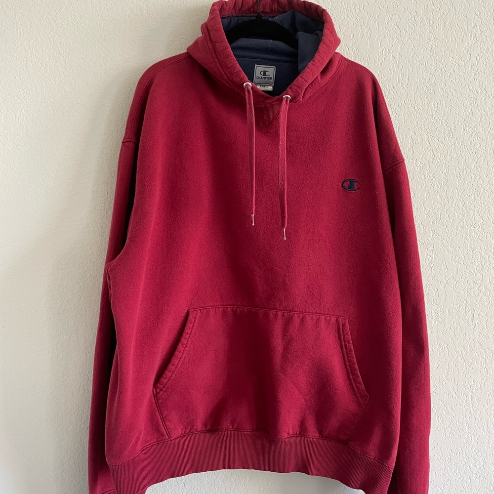 Red pullover CHAMPION brand hoodie man’s XL